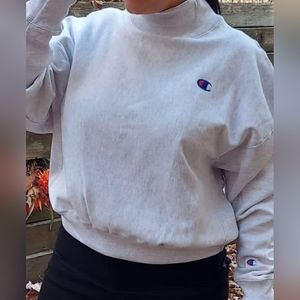 High neck sweatshirt